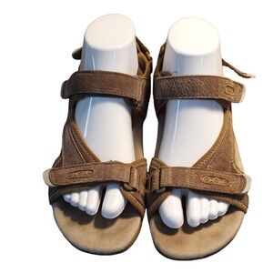 Earth Origins Brinkley Leather Sandal Slingback Adj Straps Women 8.5M Beige JFL7